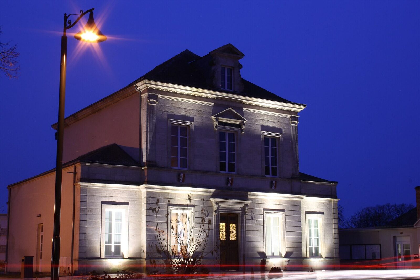 La mairie de Marolles-les-Braults